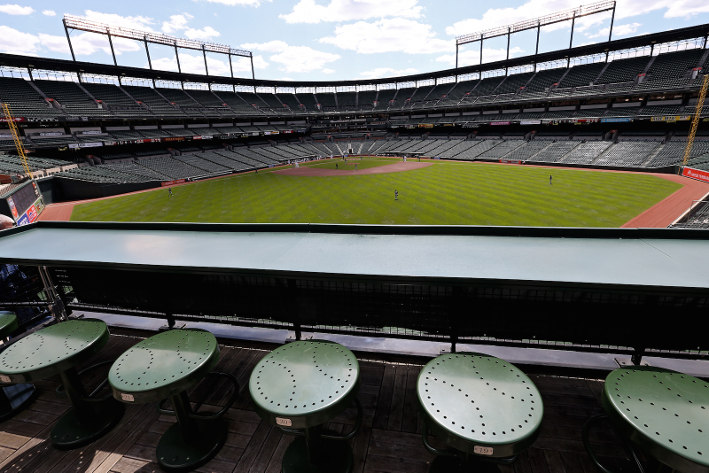 Illustration for article titled Photos: An empty stadium in Baltimore hosts a MLB baseball game
